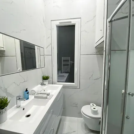 72 - Mermoz Mickey Mouse Apartment Paris