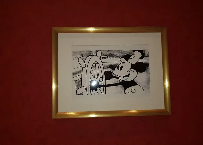 72 - Mermoz Mickey Mouse Lägenhet Paris